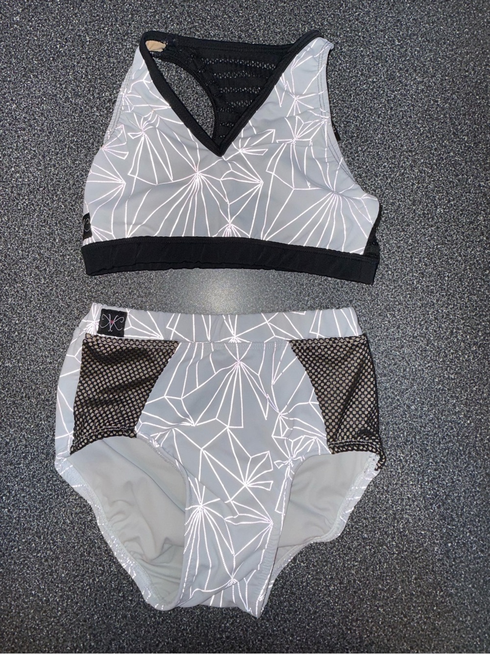 Kandi Kouture 2 Piece Gray Dance Set Size Child X-Large